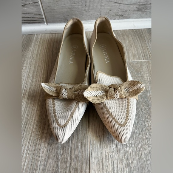 NWOT Vivaia Women’s Michelle Pointed-Toe Bow Loafers Ivory Nude - Size 38.5/8 - Picture 3 of 8